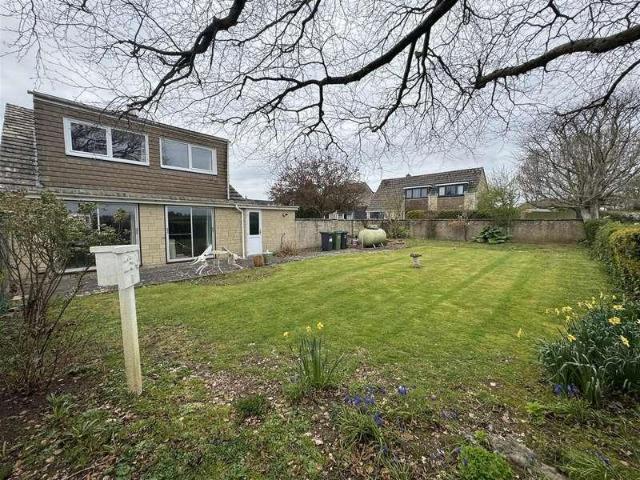 3 bed house for sale