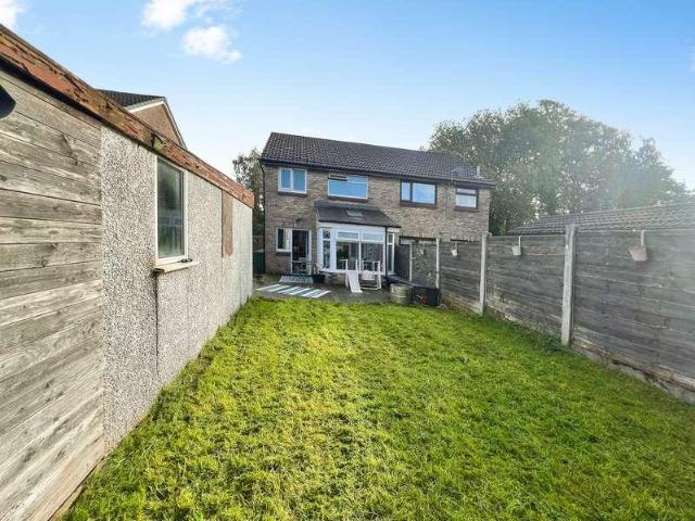 3 bed house for sale
