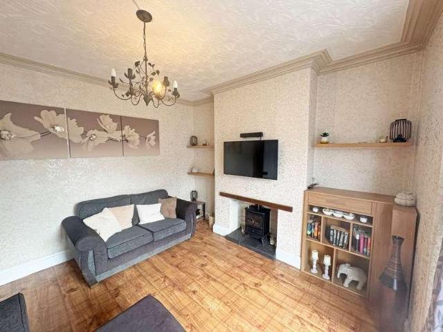 3 bed house for sale