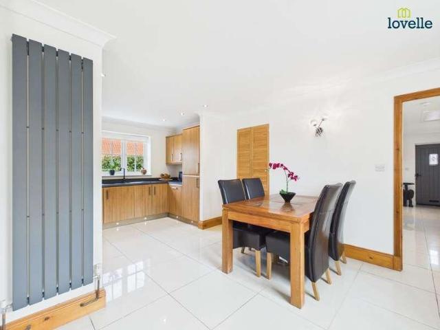 3 bed house for sale