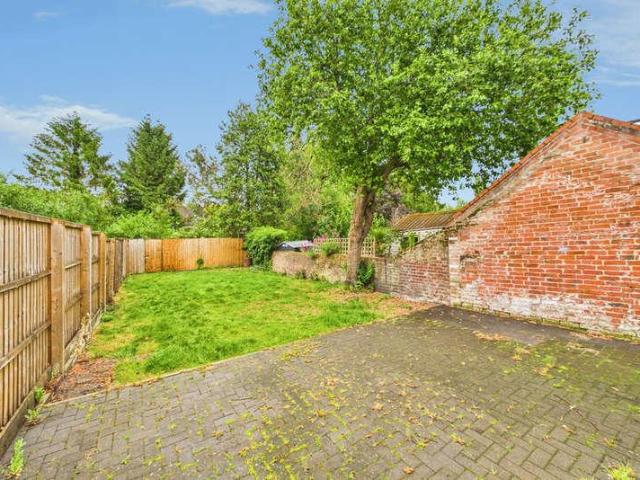 3 bed house for sale