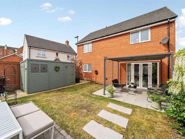 3 bed house for sale