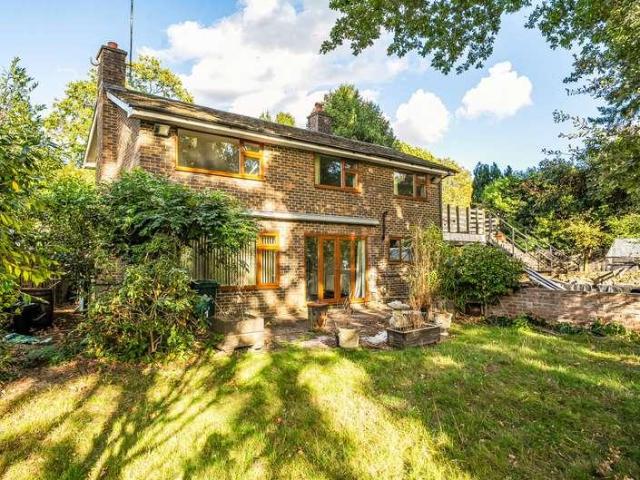 3 bed house for sale