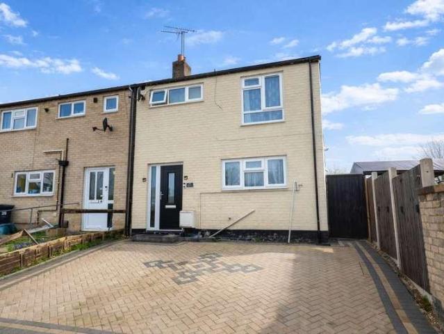 3 bed house for sale