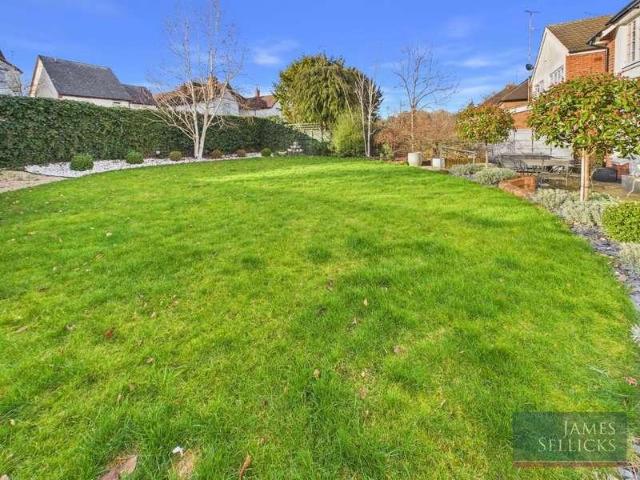 3 bed house for sale