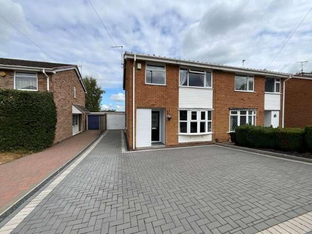 3 bed house for sale