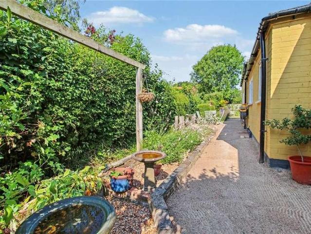 3 bed house for sale