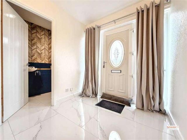 3 bed house for sale
