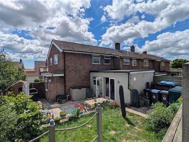 3 bed house for sale