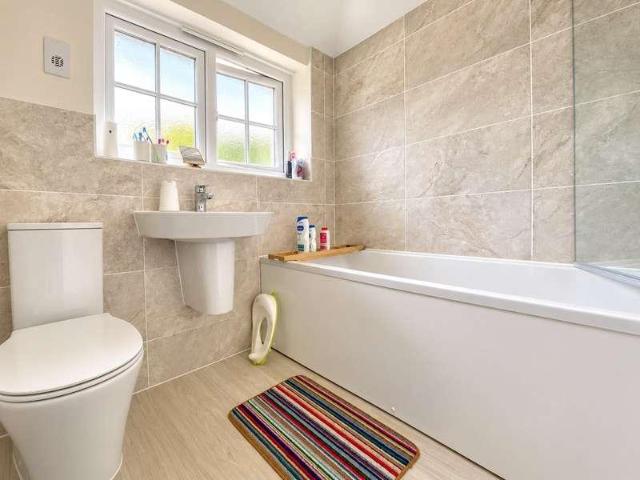 3 bed house for sale