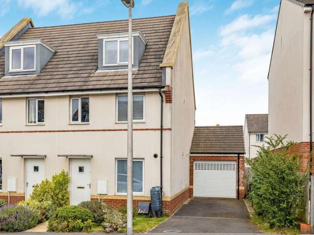 3 bed house for sale