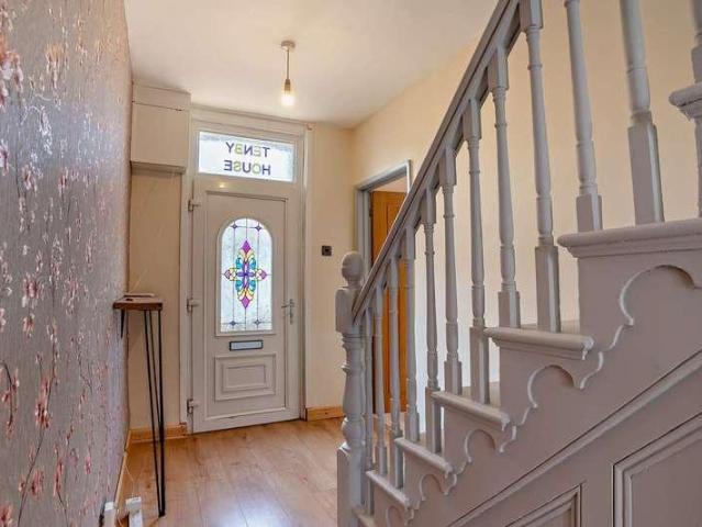 3 bed house for sale