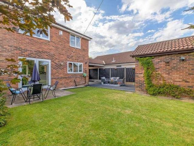 3 bed house for sale