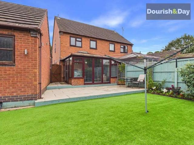 3 bed house for sale