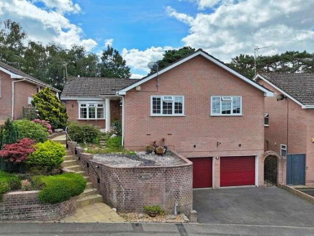 3 bed house for sale