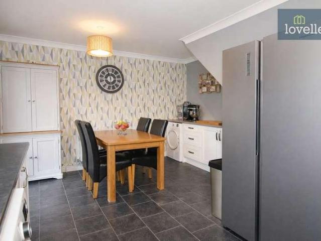 3 bed house for sale