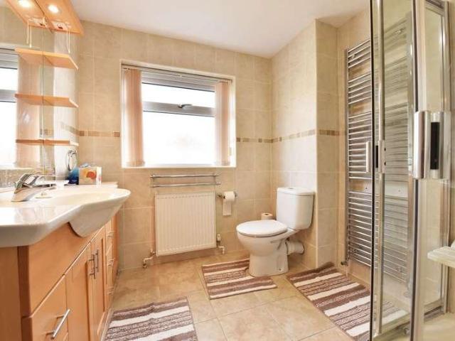 3 bed house for sale