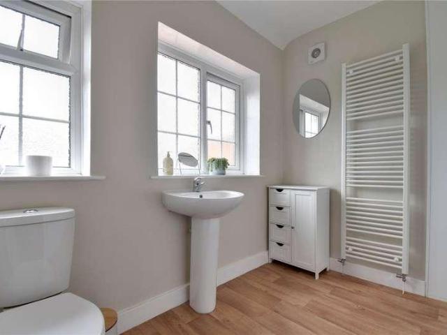 3 bed house for sale