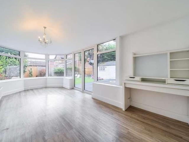 3 bed house for sale