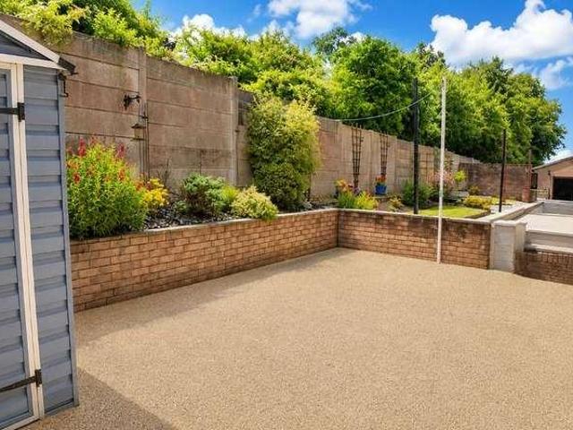 3 bed house for sale