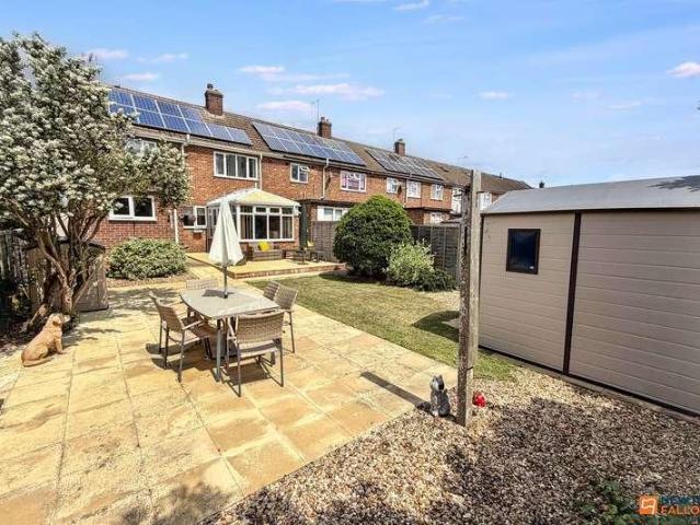 3 bed house for sale