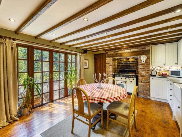 3 bed house for sale