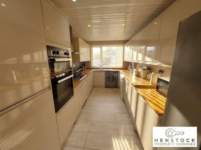 3 bed house for sale