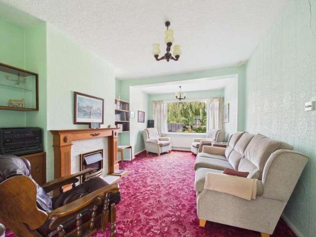 3 bed house for sale
