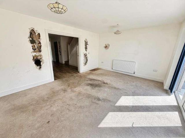 3 bed house for sale