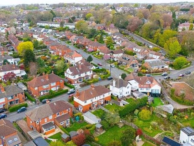 3 bed house for sale