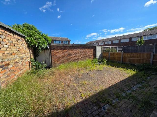 3 bed house for sale