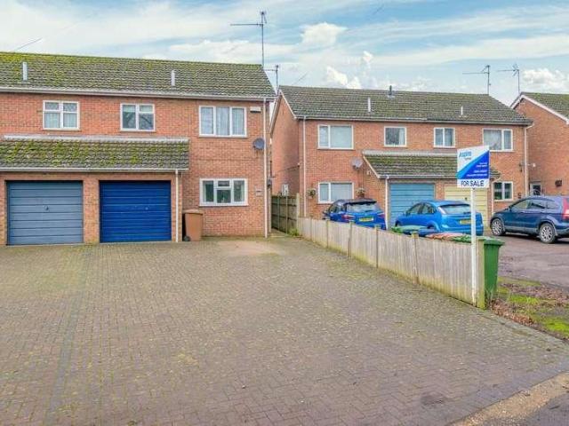 3 bed house for sale