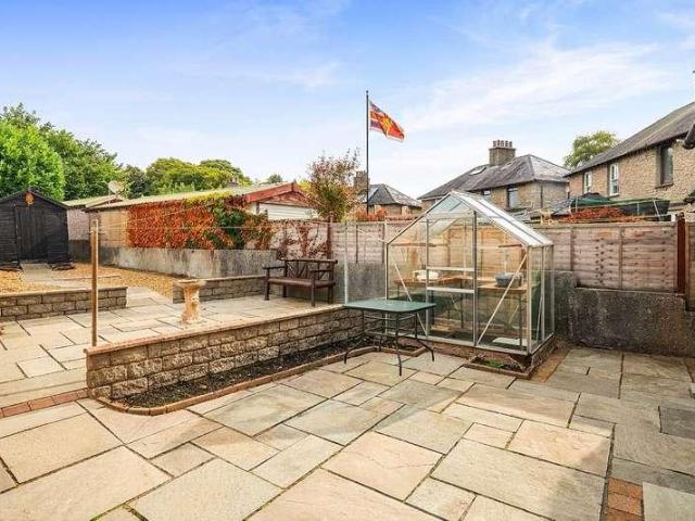 3 bed house for sale