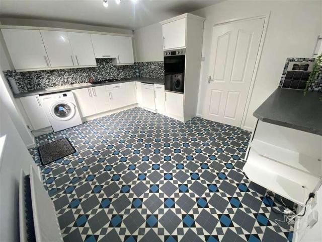 3 bed house for sale