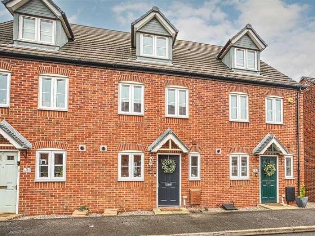 3 bed house for sale