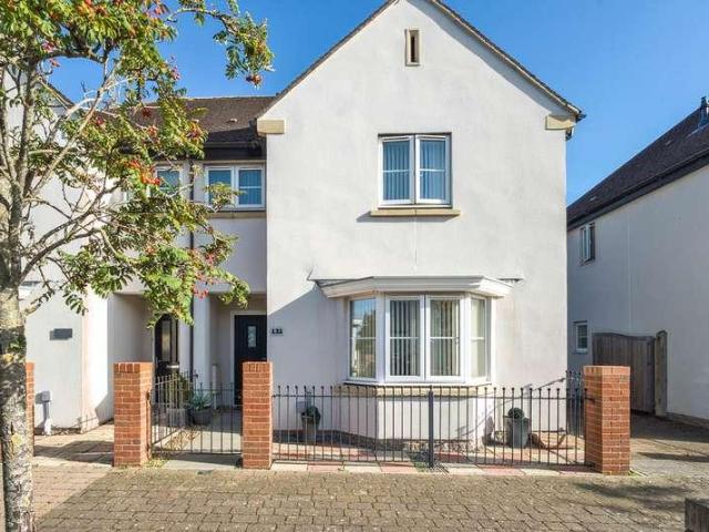 3 bed house for sale