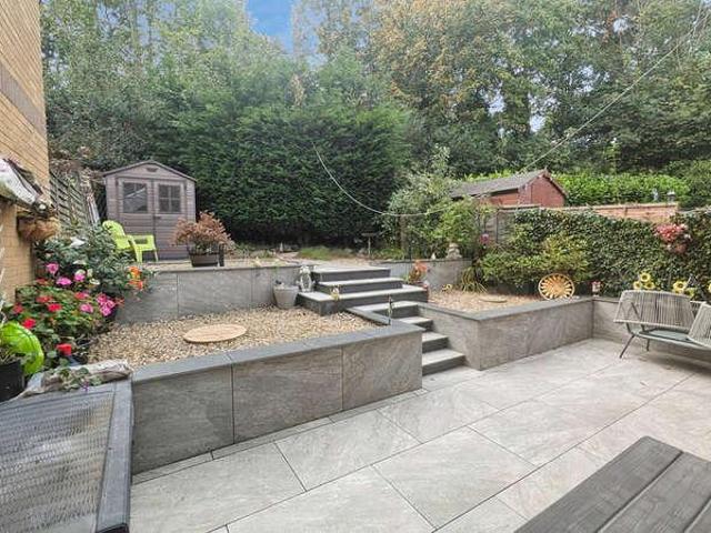 3 bed house for sale