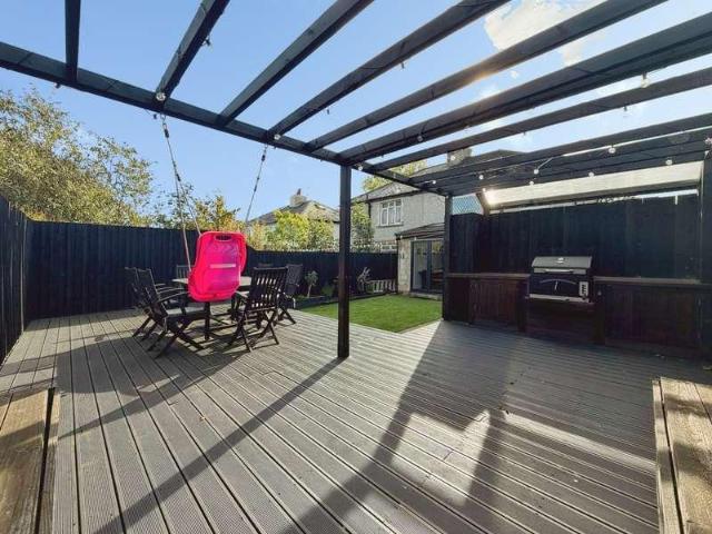 3 bed house for sale