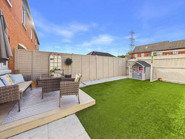 3 bed house for sale