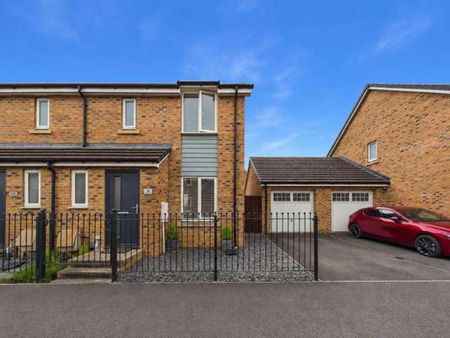 3 bed house for sale