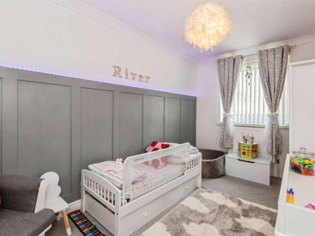 3 bed house for sale