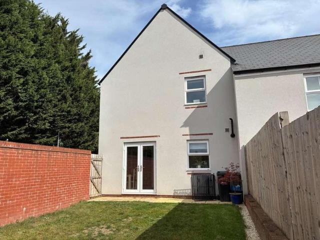 3 bed house for sale