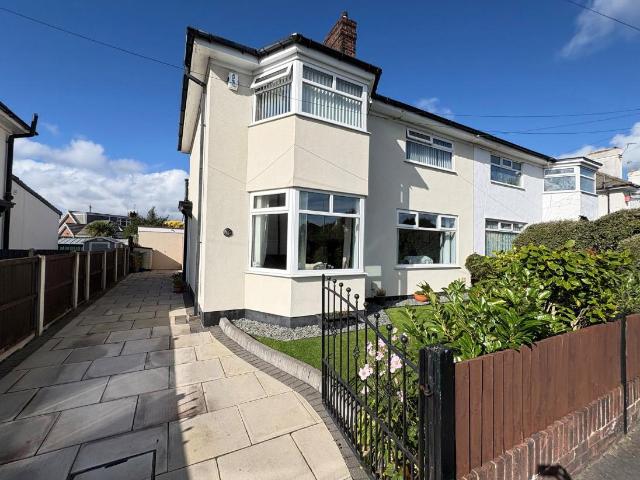 3 bed house for sale