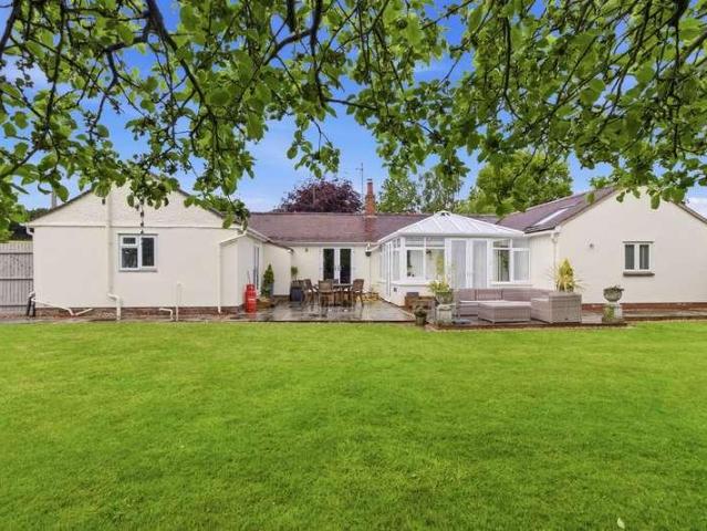 3 bed house for sale