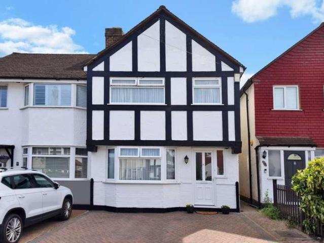 3 bed house for sale
