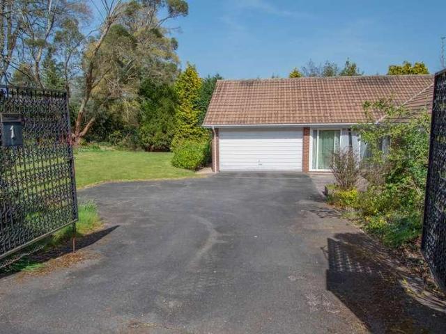 3 bed house for sale