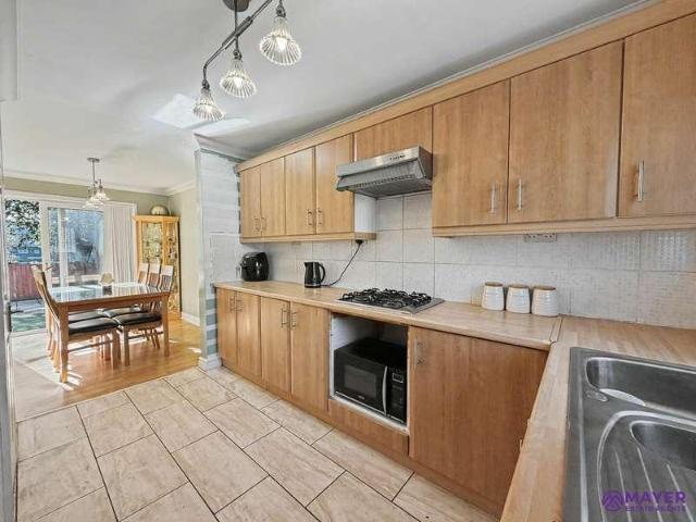 3 bed house for sale