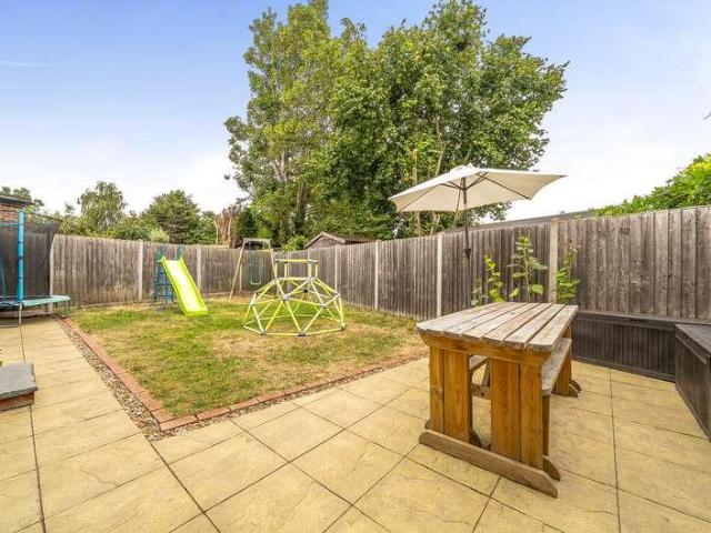 3 bed house for sale