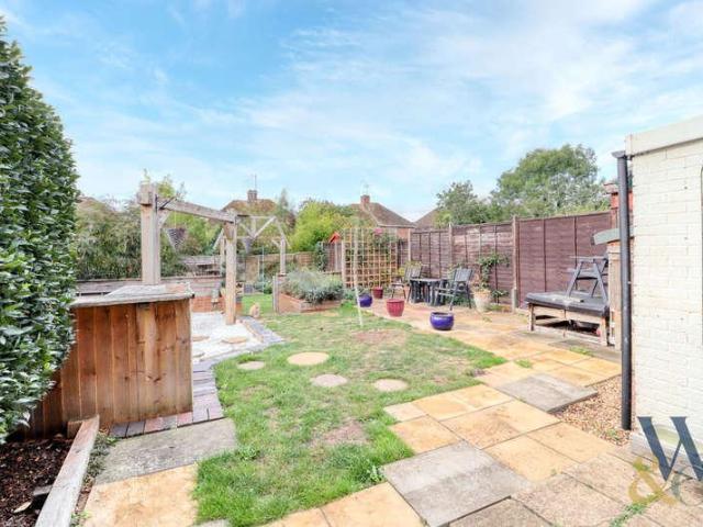 3 bed house for sale