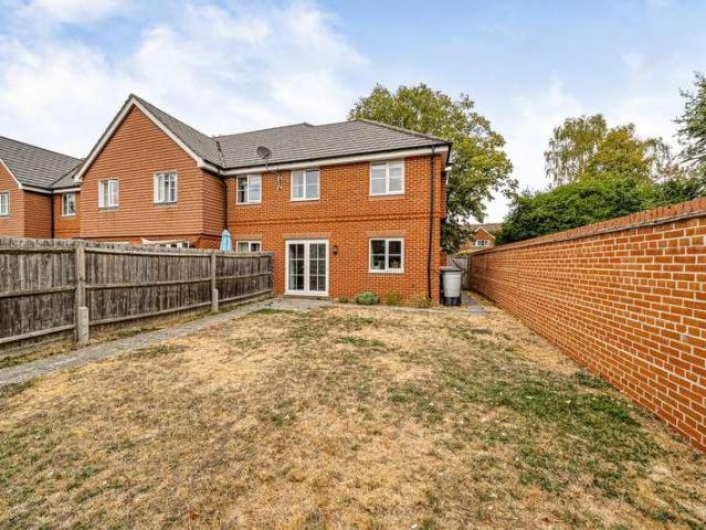 3 bed house for sale